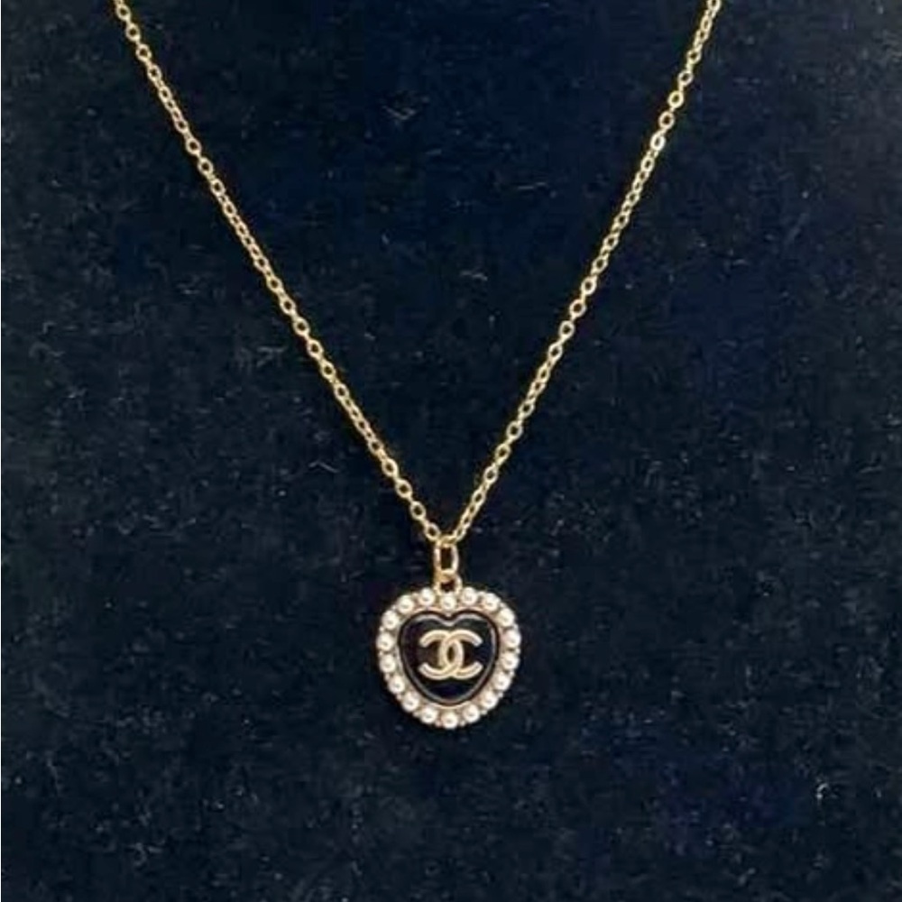 CC Repurposed Gold Heart Pendant Faux Pearls Necklace